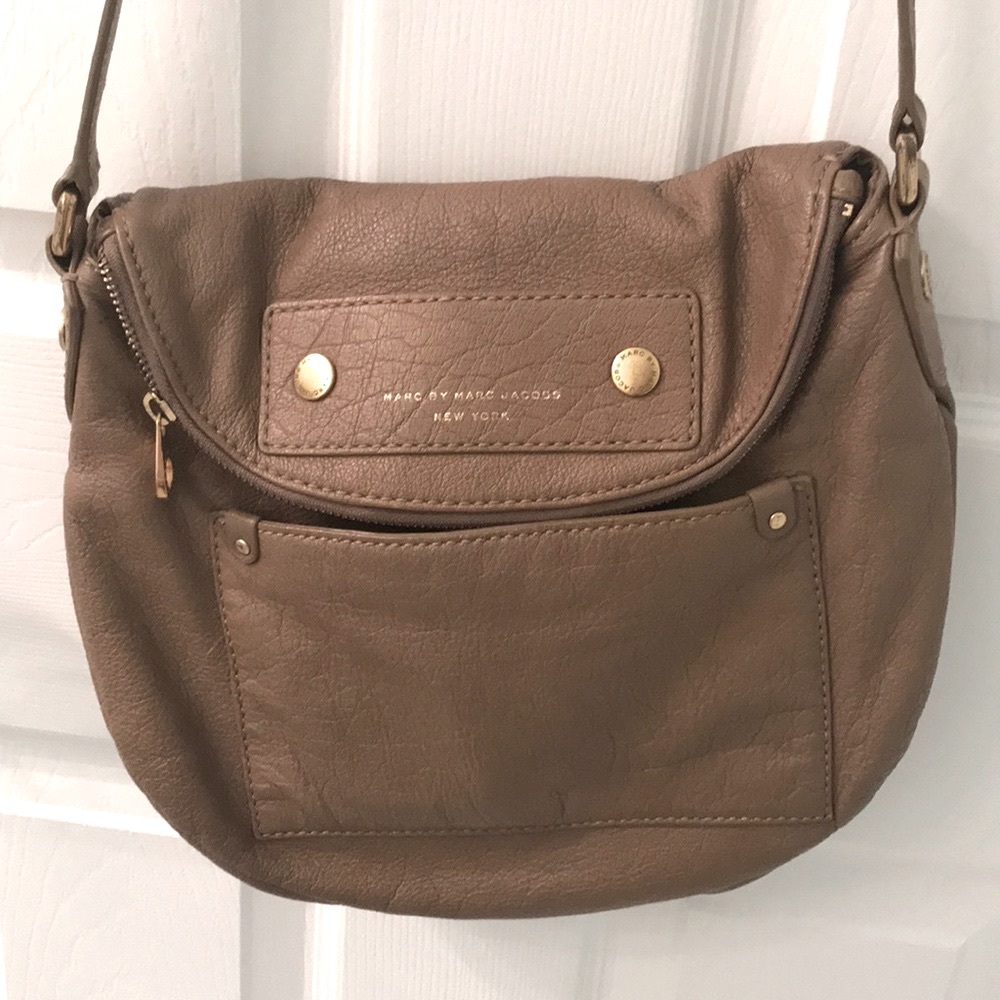 AUTHENTIC Marc by Marc Jacobs New York crossbody